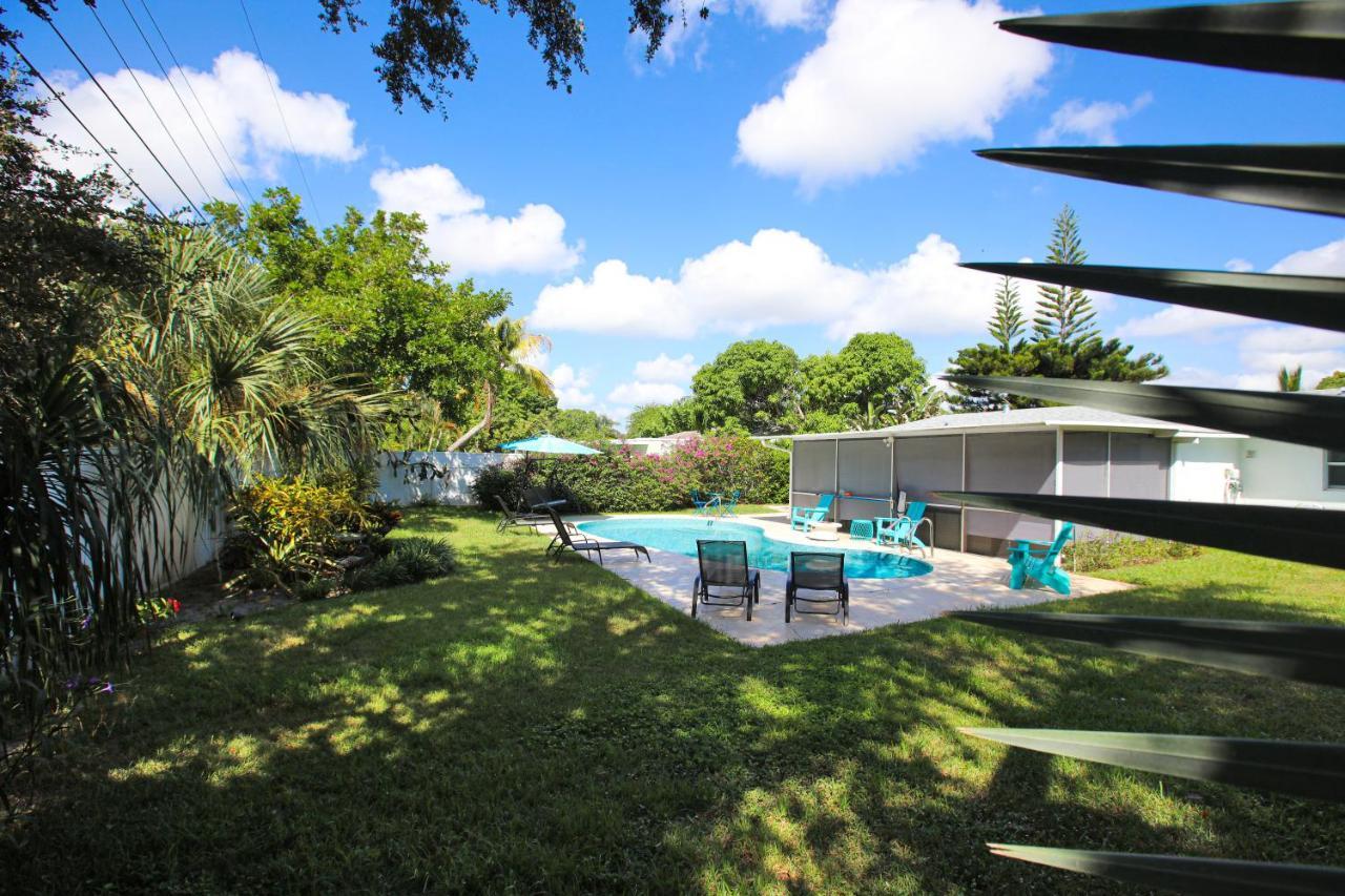 Beautiful Home With Pool And Outdoor Space West Palm Beach Exterior photo